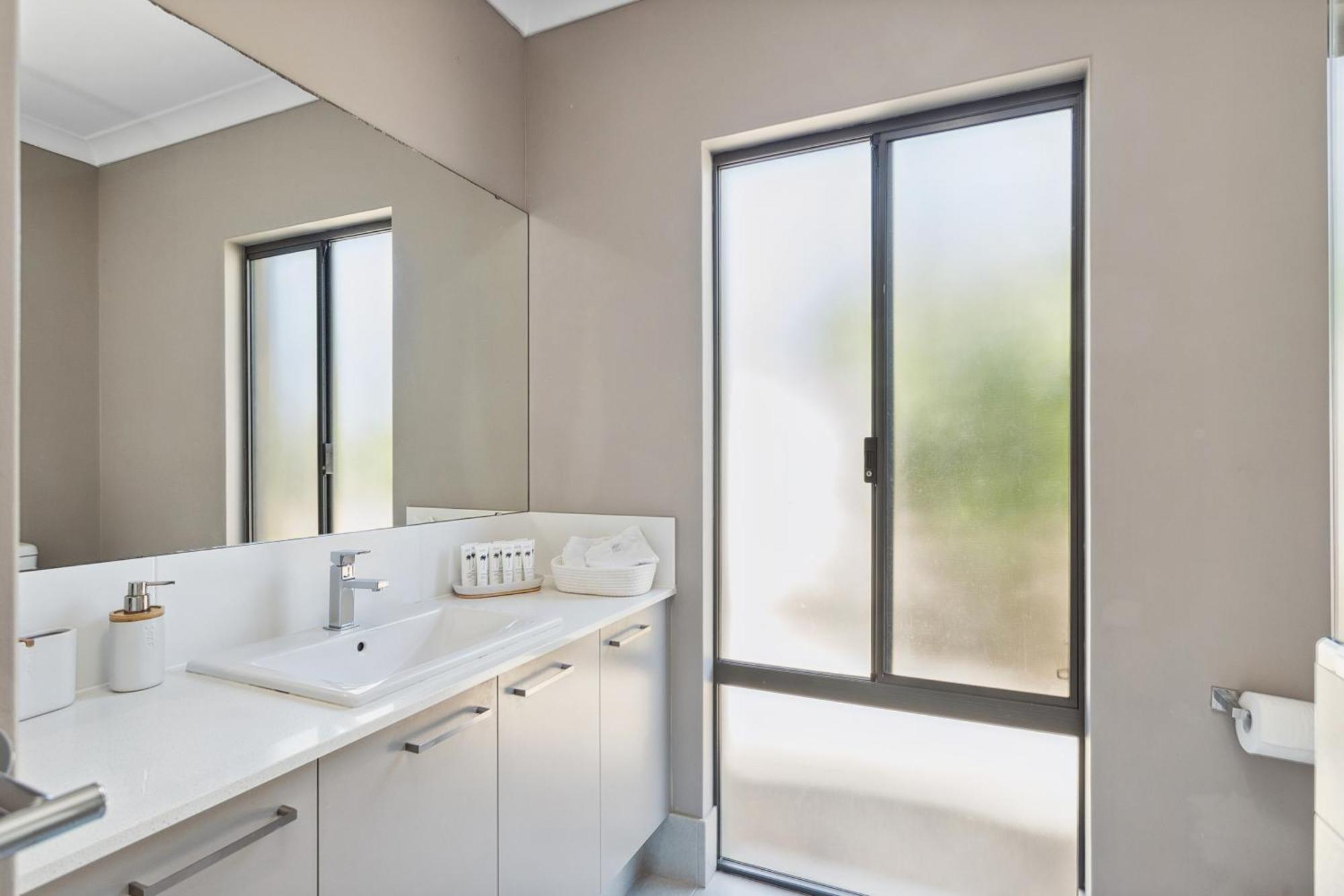 Tranquil Gumnut Cottage - Close To Airport بيرث المظهر الخارجي الصورة