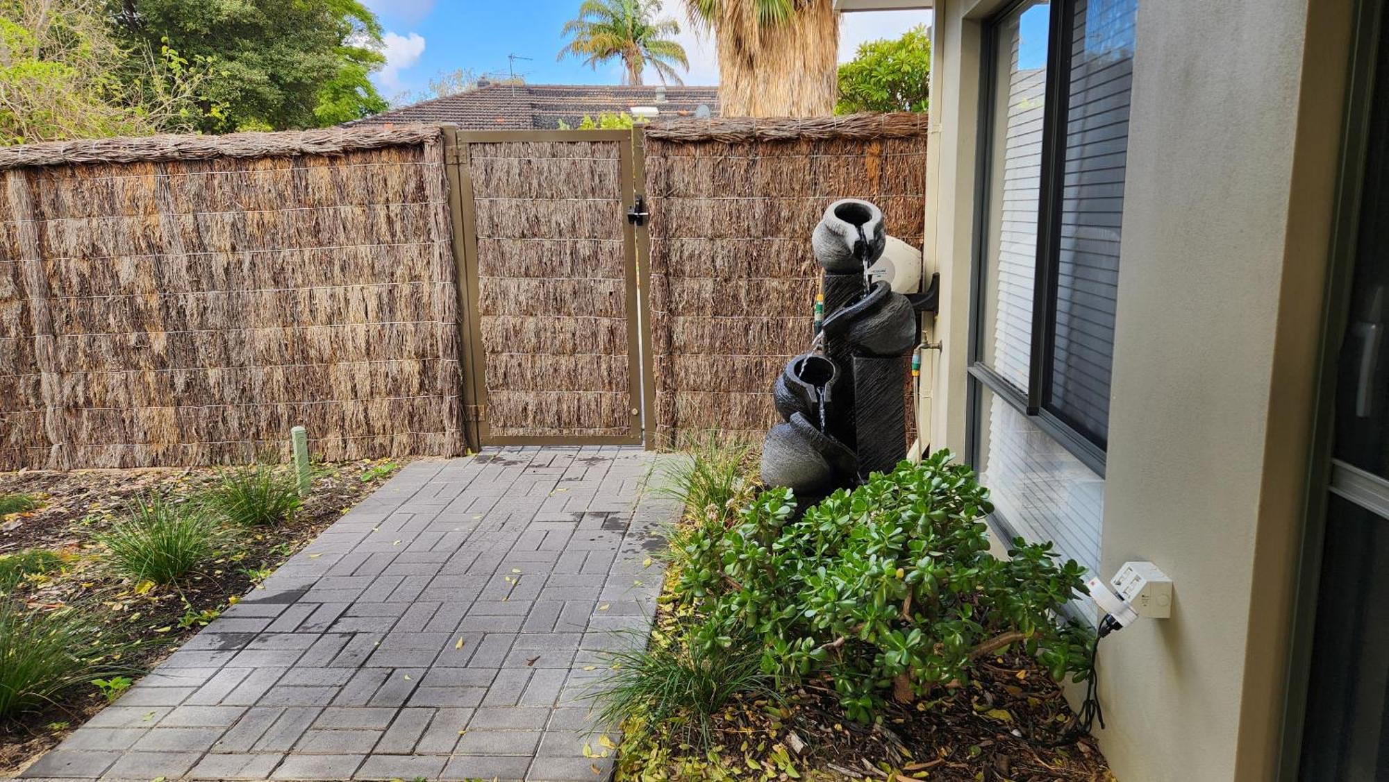 Tranquil Gumnut Cottage - Close To Airport بيرث المظهر الخارجي الصورة